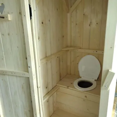 Апартаменты Visnovka - Maringotka Uprostred Prirody U Kutne Hory Кутна-Гора